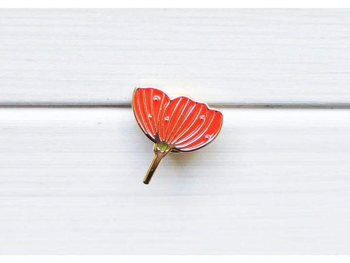 pin vlčí mák