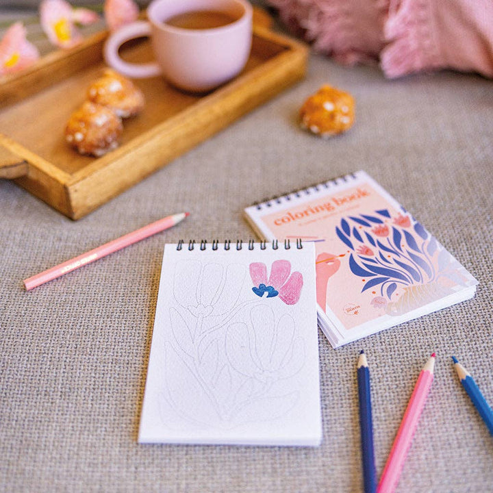 A6 omalovánky - světle růžové květy